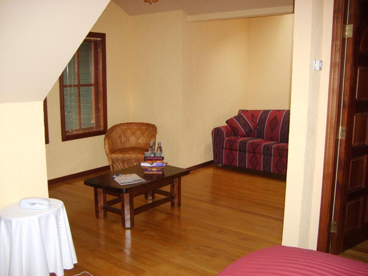 Yan Kee Way Lodge Bungalow Puerto Varas Extérieur photo
